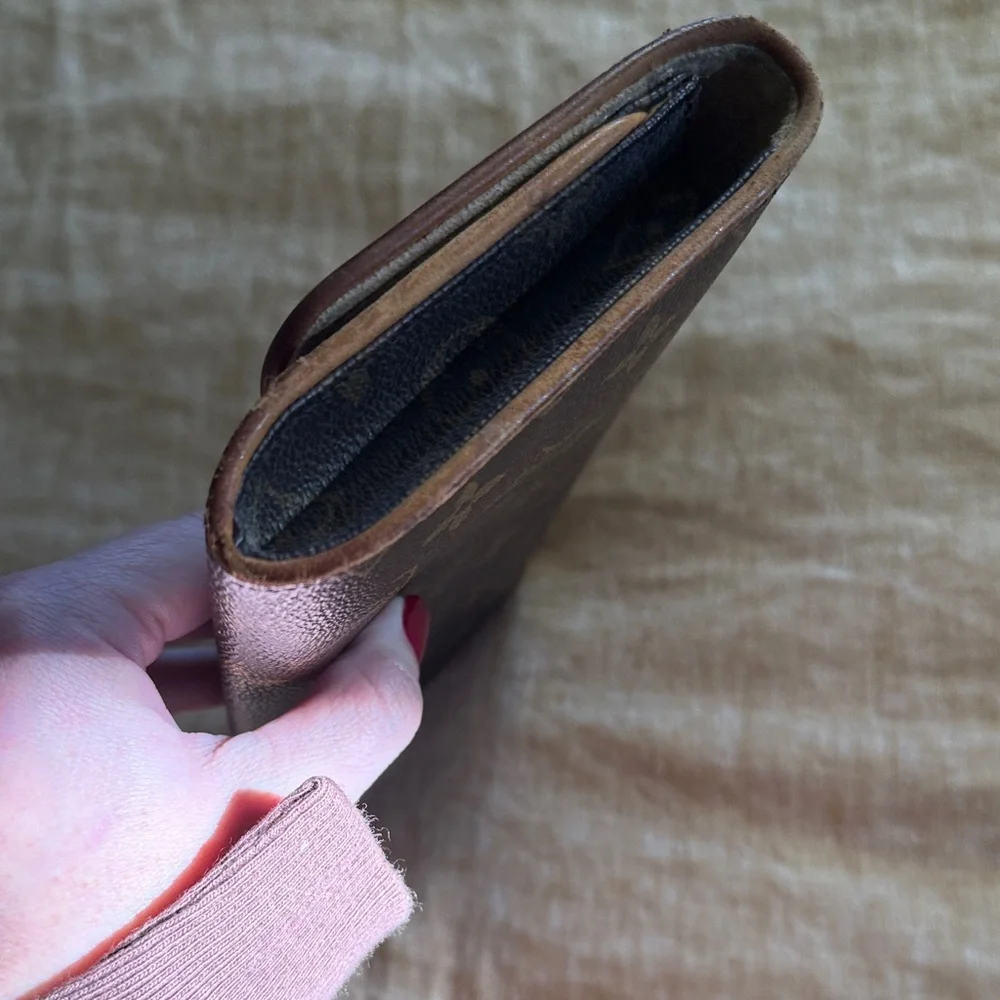 Louis Vuitton monogram crossbody or clutch - Picture 10 of 17